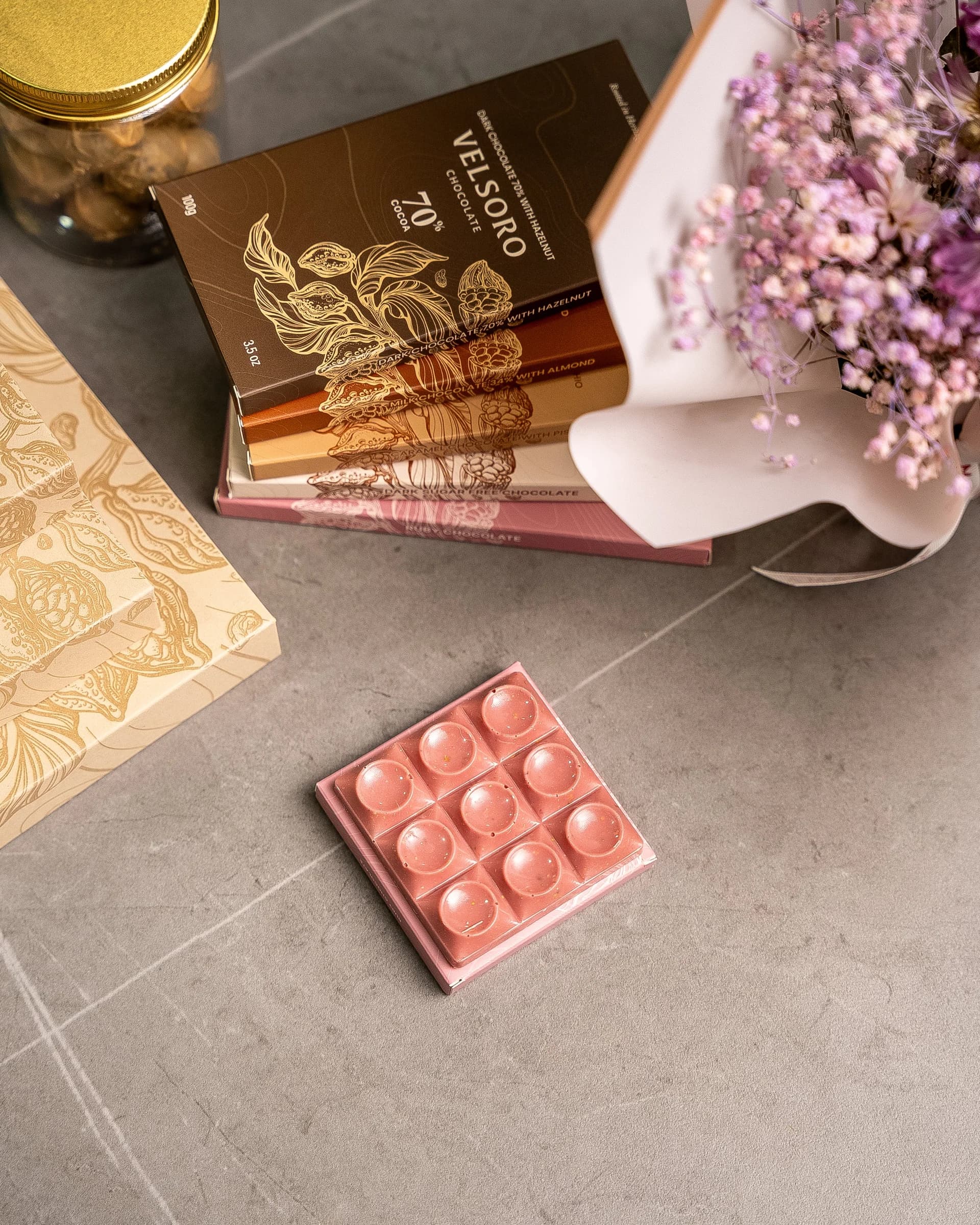 Velsoro Ruby & Pistachio Bar 40g