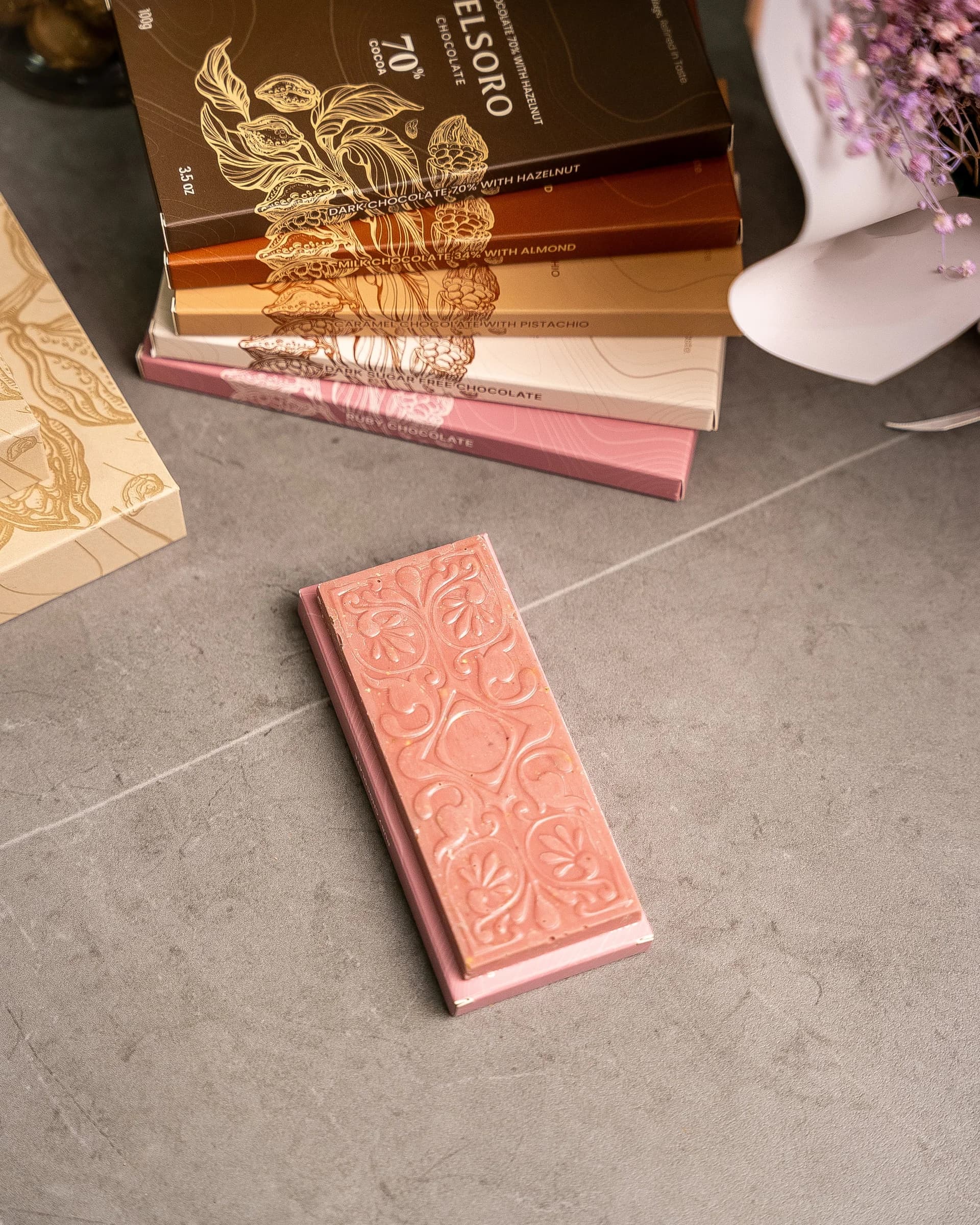 Velsoro Ruby & Pistachio Bar 56g