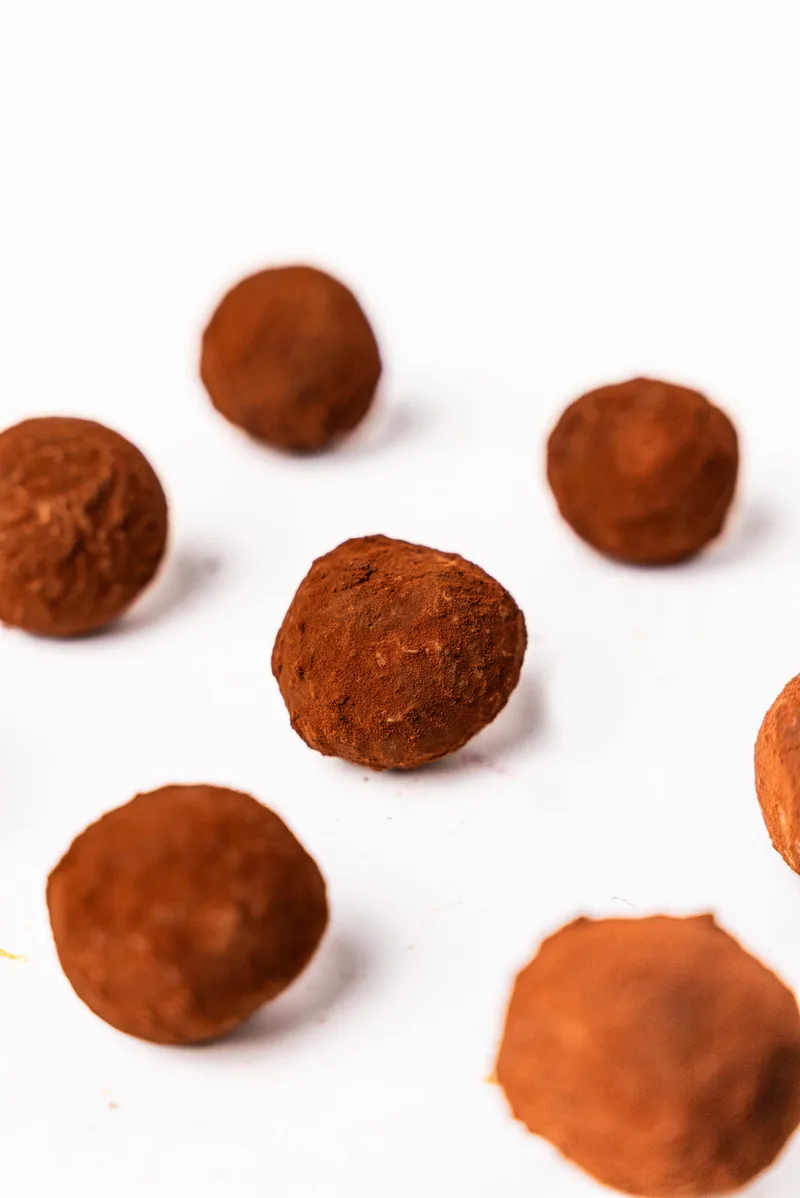 Velsoro Classic Dark Truffles
