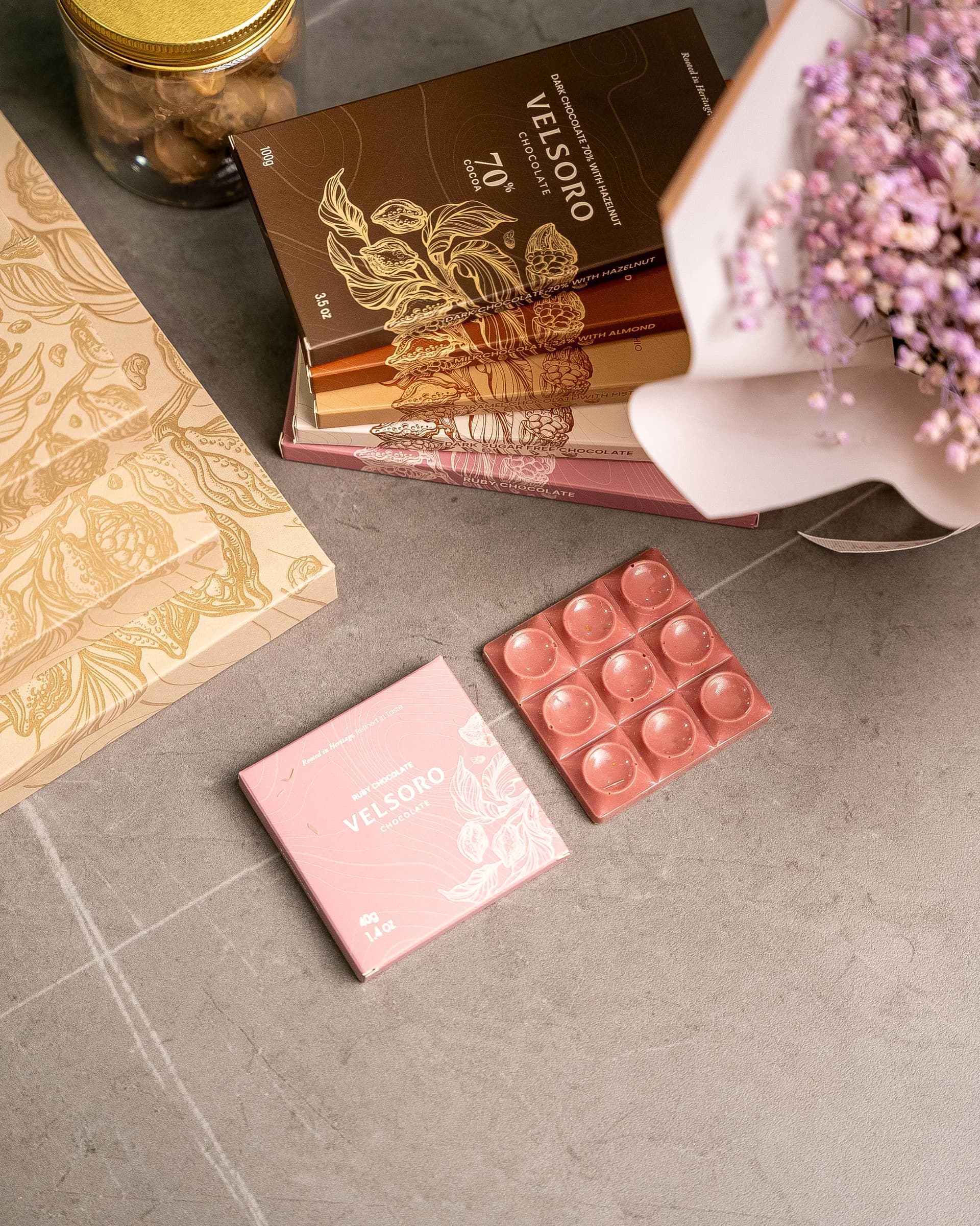 Velsoro Ruby & Pistachio Bar 40g